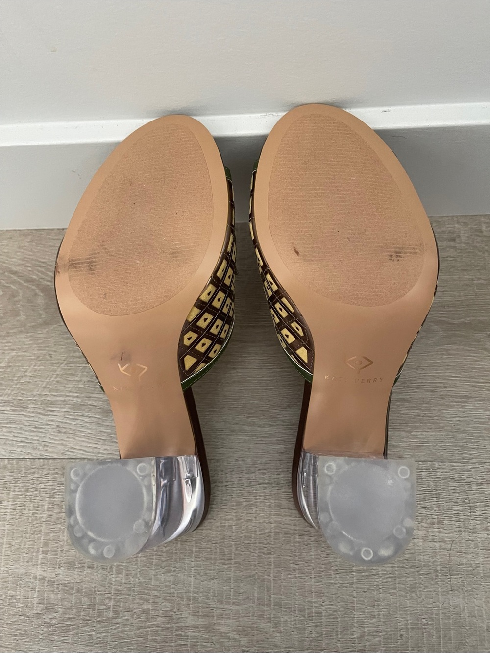 Katy Perry The Coolada Pineapple Mules Lucite Heel 9 (Fits 8-8.5) - Picture 7 of 13